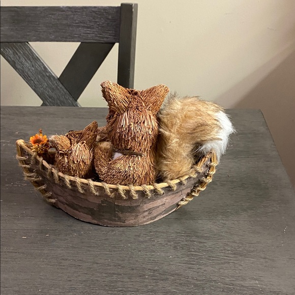 Charming Brown Fox Figurine Set - Picture 4 of 4